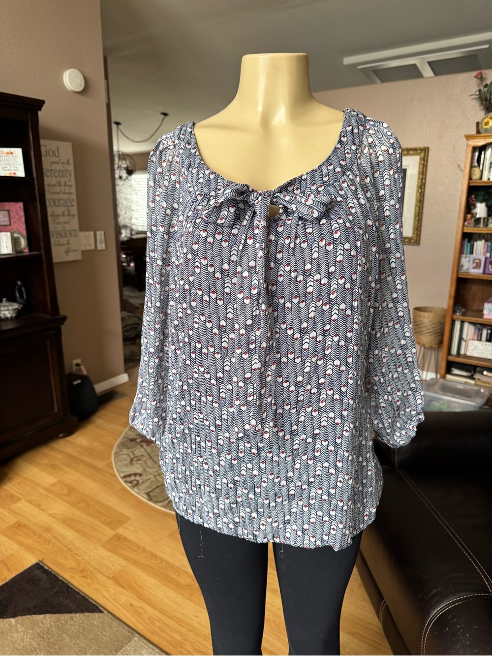 Roz & Ali black, red & white peasant blouse w/tie front-size L